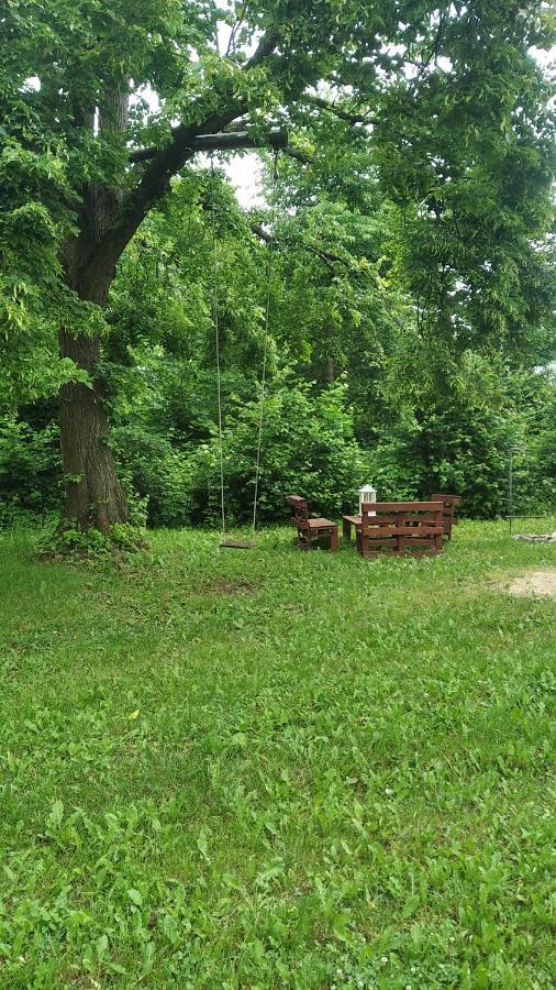 Apartament W Domu Na Wsi Tomaszów Lubelski Buitenkant foto