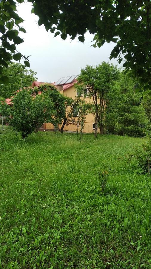 Apartament W Domu Na Wsi Tomaszów Lubelski Buitenkant foto