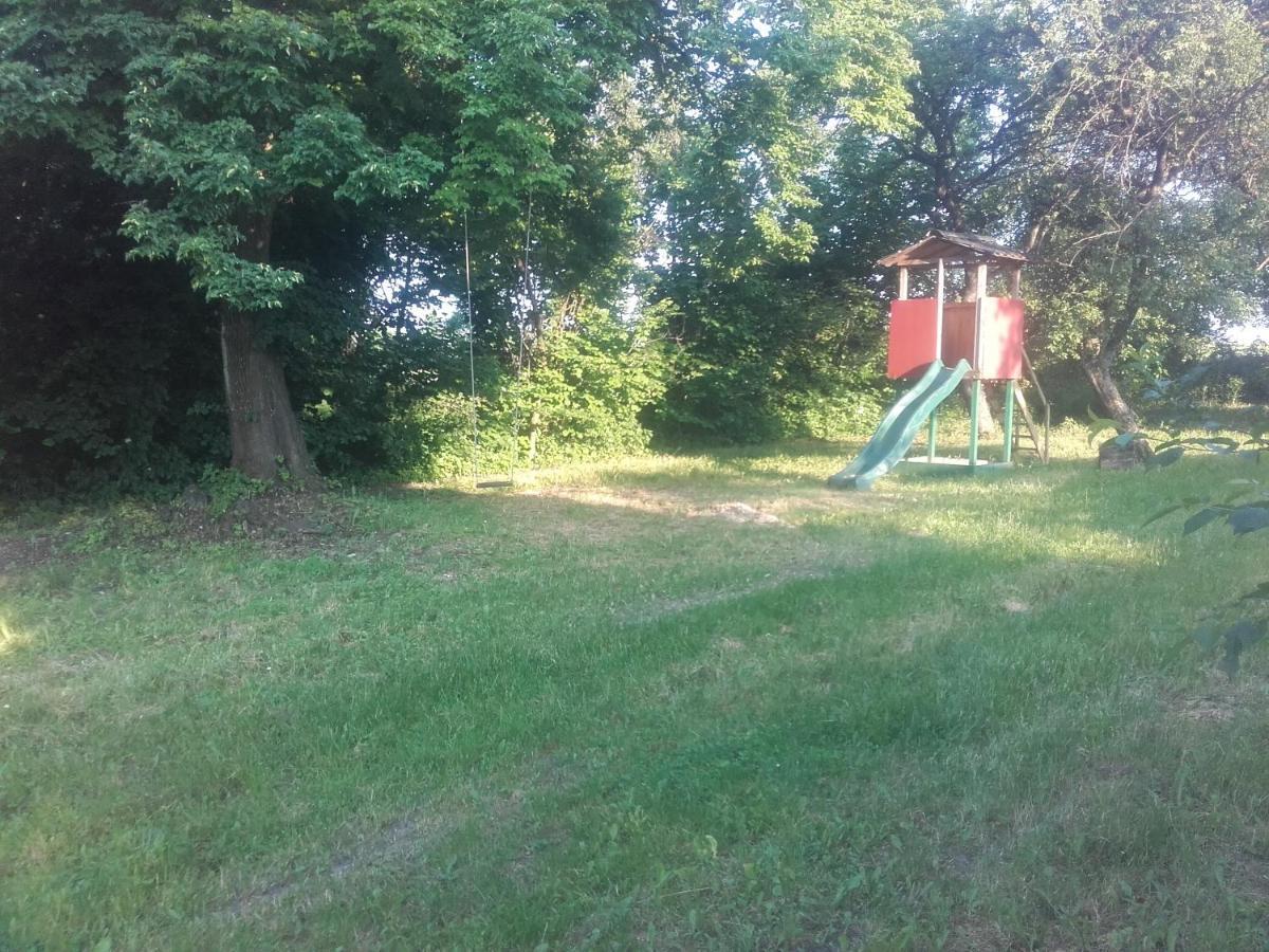 Apartament W Domu Na Wsi Tomaszów Lubelski Buitenkant foto